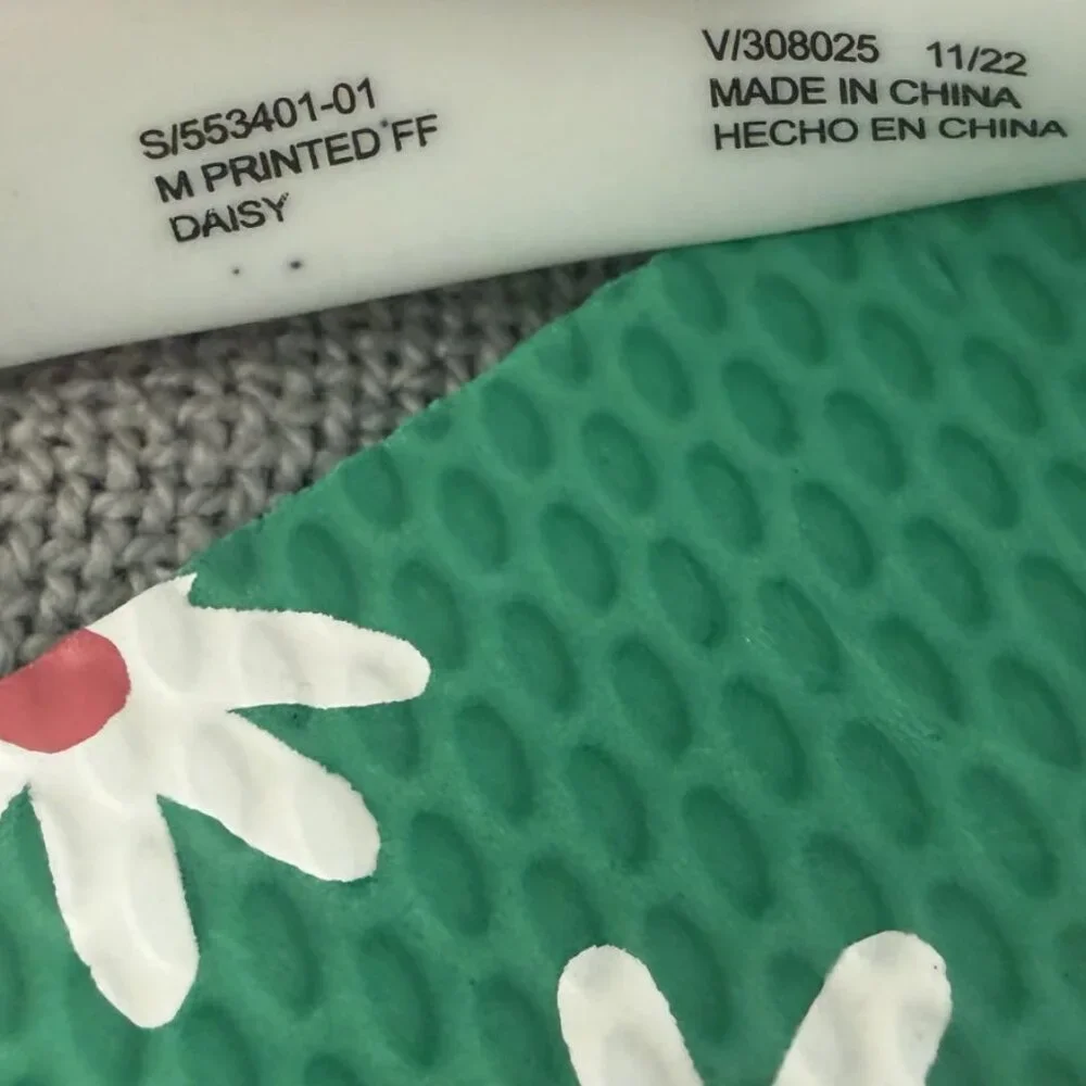 Old Navy Girls Green White Daisy Floral Print Flip Flop Sandals Size M 1-2 NWOT